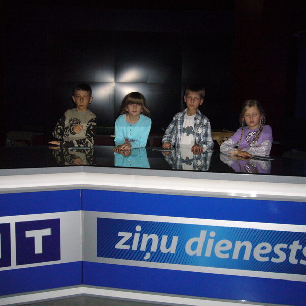 Mazo dziesmas Latvijai 2011